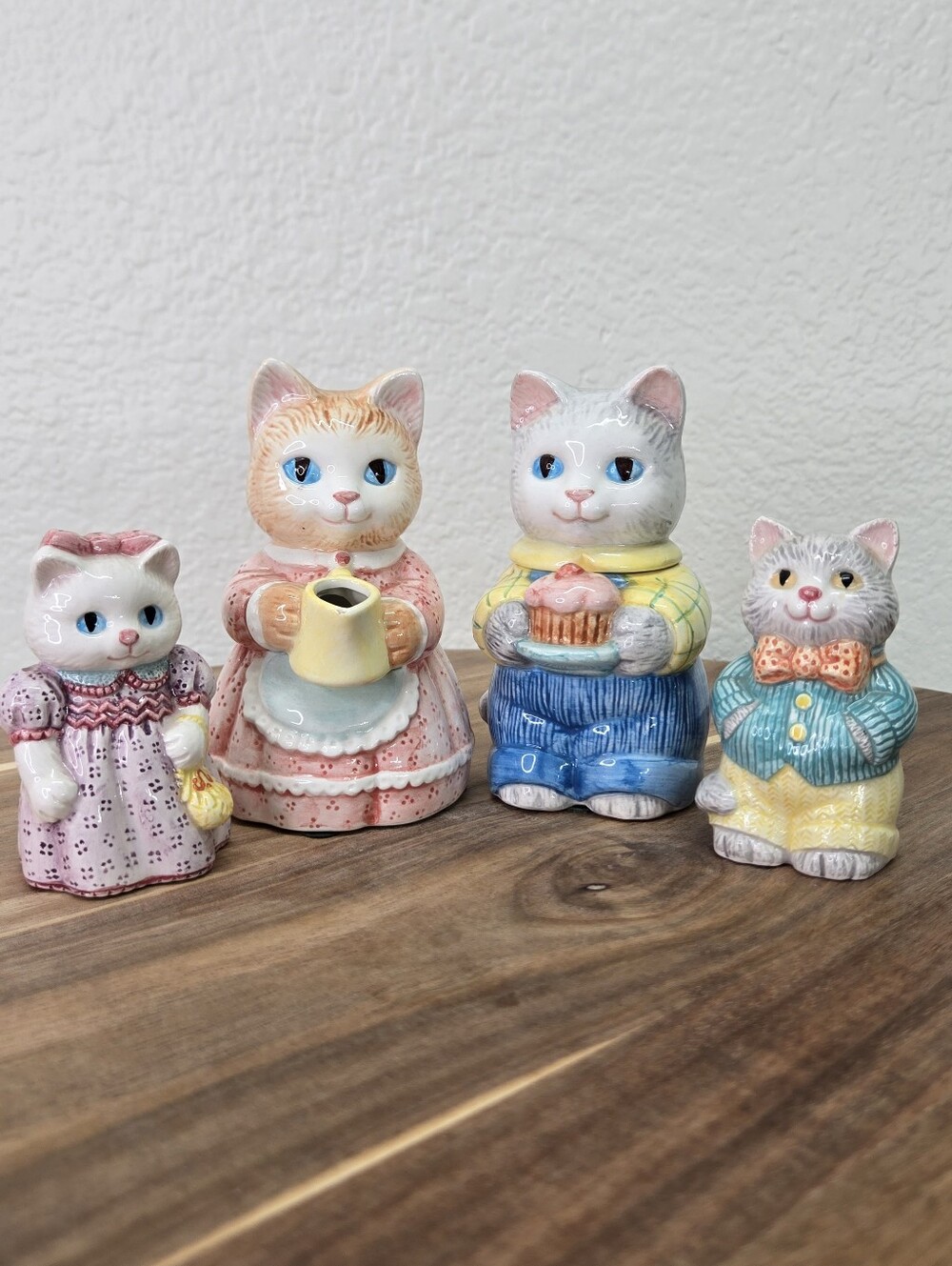VTG Avon Country Purr-fection Ceramic Cat Creamer Sugar Salt Pepper Set 4pc